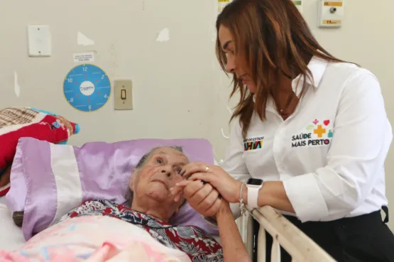 Hospital Estadual Costa das Baleias inicia operação tendo mulher de 99 anos como primeira paciente