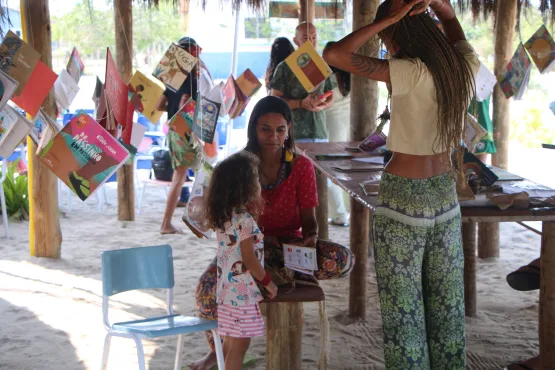 A magia dos seres encantados ganha vida no Festival Caju de Leitores