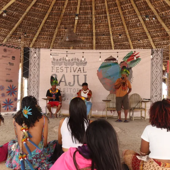 Festival Caju de Leitores começa com celebração ancestral na Aldeia Xandó