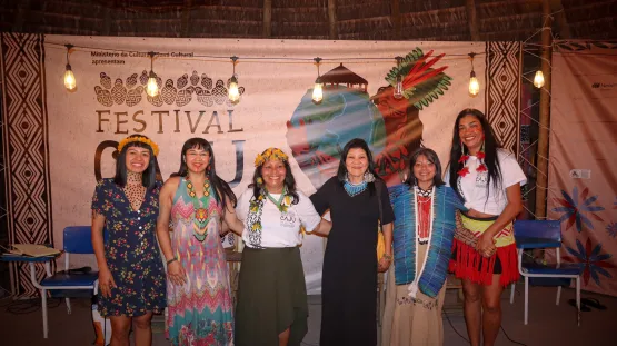  Vozes femininas ecoam no Festival Caju de Leitores