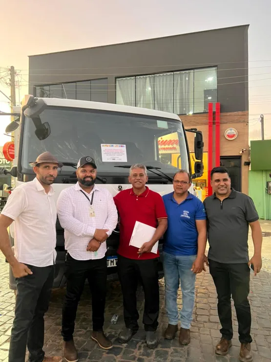 Oeste da Bahia recebe agroindústria do mel, máquinas agrícolas e novos investimentos para o desenvolvimento rural