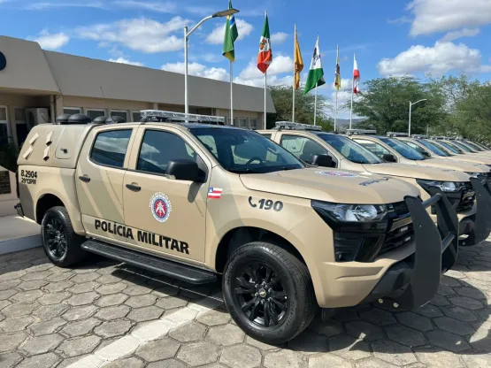 Com investimento de R$ 7,2 milhões, Governo da Bahia entrega 20 novas viaturas para Polícia Militar